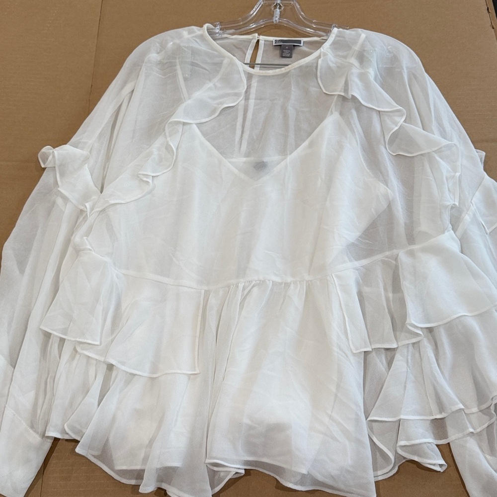 Chelsea 28 Ruffle top - Picture 2 of 14